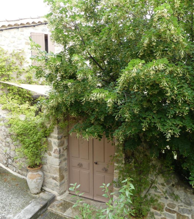 Les Vieux Murs Montfort  Εξωτερικό φωτογραφία