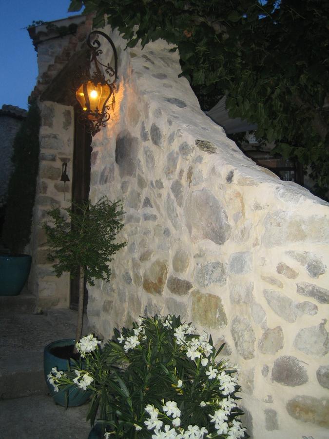 Les Vieux Murs Montfort  Εξωτερικό φωτογραφία